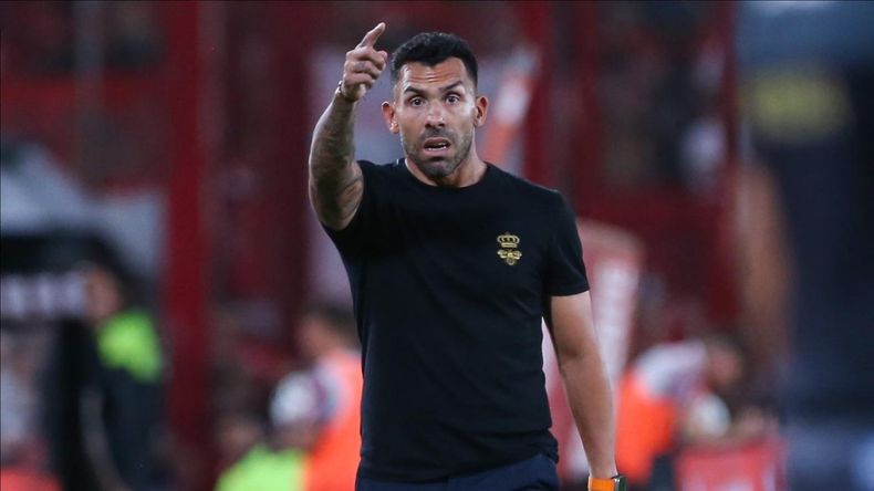 Cuál es el equipo grande de América que podría dirigir Carlos Tevez