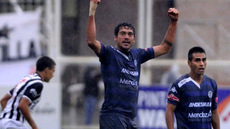 Pereyra le pidió la libertad de acción a Independiente Rivadavia de Mendoza y espera que la misma sea publicada en el boletín de la AFA.