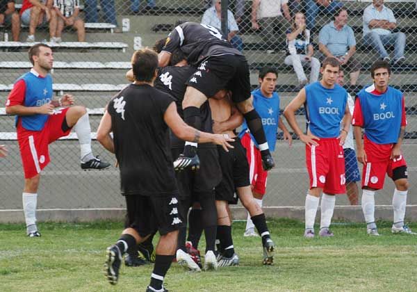 Cipo volvió a ganar y todavía sueña