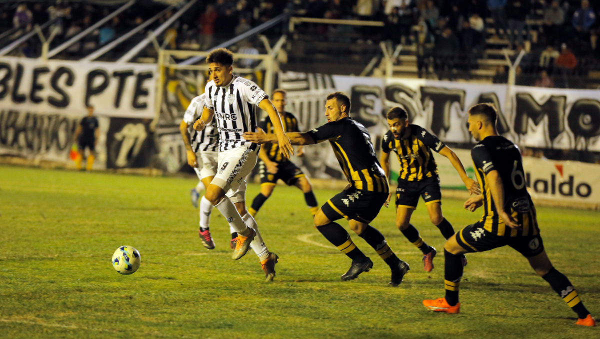 Cipolletti tiene en Cabral a su máximo anotador del campeonato. 