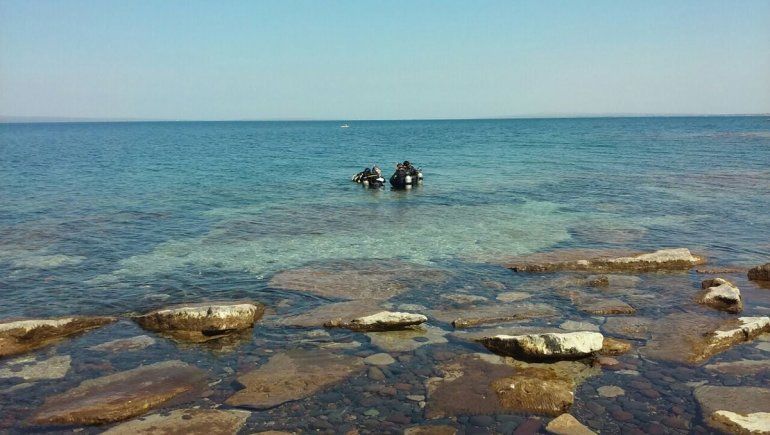 Lago Mari Menuco: estuvo a punto de morir ahogado, pero su hijo lo salvó
