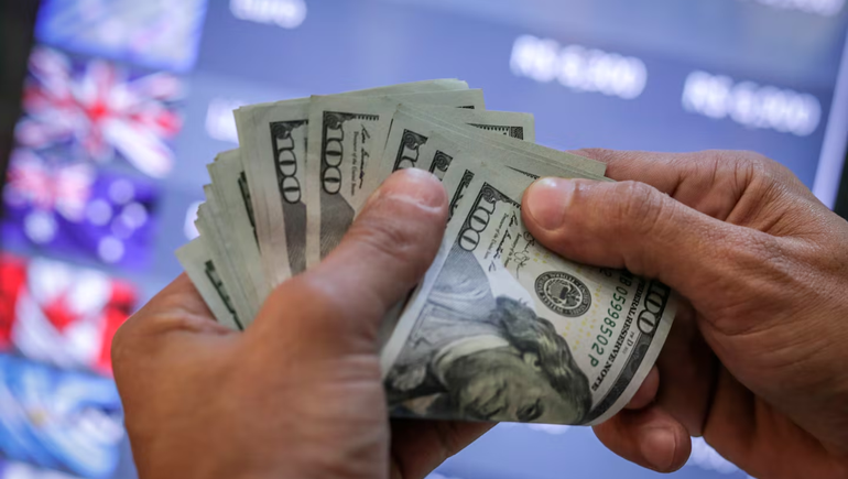 El dólar con una semana caliente
