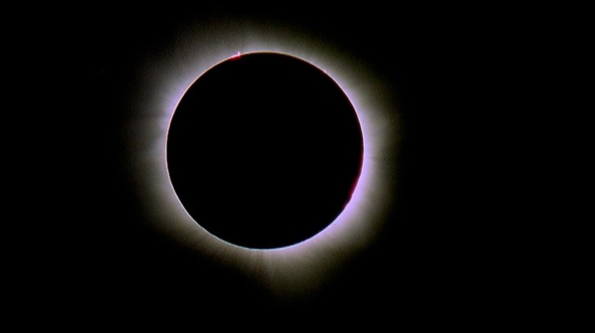 Siete minutos de oscuridad total: el eclipse solar más largo del milenio ya tiene fecha