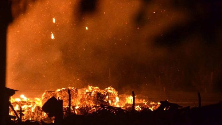 Incendio en la papelera Sanovo: quién pagará los daños