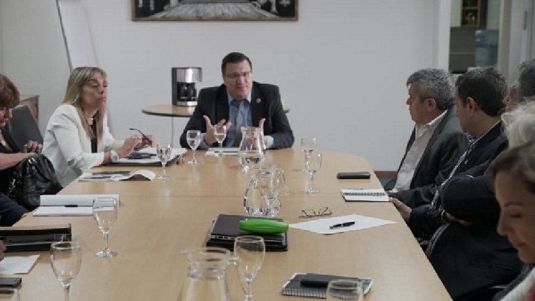 El Gobierno conformó una mesa de diálogo para el trabajo rural migrante