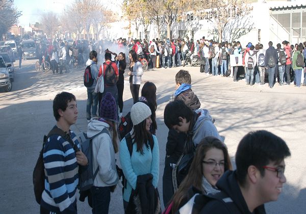 Protesta de estudiantes cipoleños