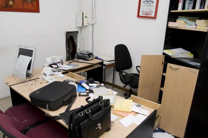 Boqueteros dieron un nuevo golpe en Cipolletti esta vez en Juanka Automotores