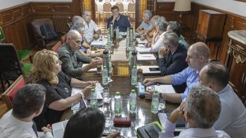 El gobernador Alberto Weretilneck encabezó una nueva reunión de Gabinete. Foto: gentileza.