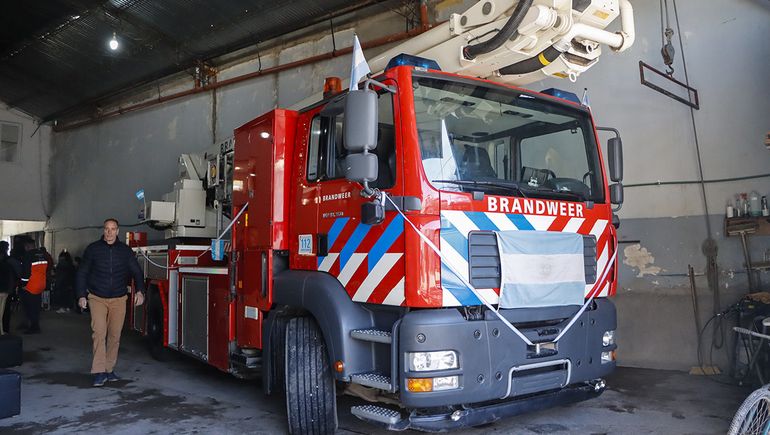En el Cuartel de Alem al 900 será el acto central de los Bomberos.