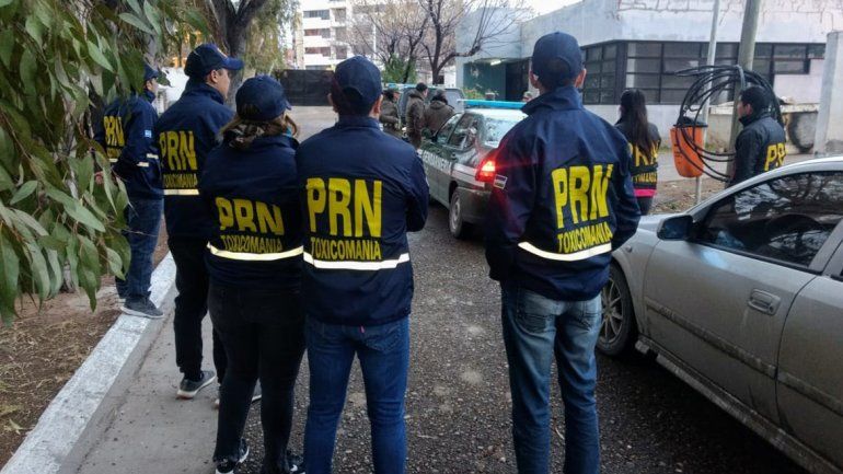 Quemaron la droga que era comercializaba en Cipolletti desde México