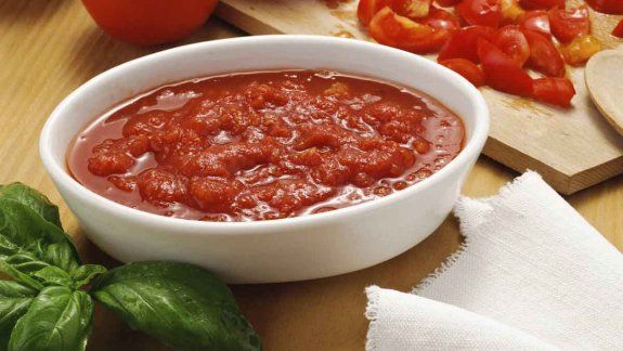 Anmat prohibió la venta de puré de tomate por falso.
