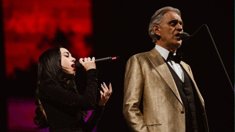 El llanto de Nicki Nicole tras cantar con Andrea Bocelli | LMCipolletti.com El llanto de Nicki Nicole tras cantar con Andrea Bocelli