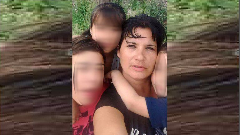 Le usurparon la casa y quedó en la calle con sus tres pequeños hijos