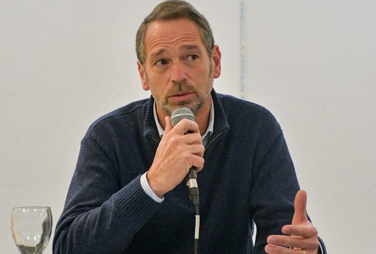 El concejal Martínez Larrea le dio su apoyo a Milei