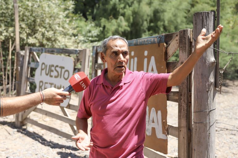 Miguel Retamal nació en el lugar, hoy tiene 63 años y continúa el legado y tradición de su familia.