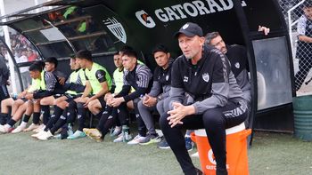 Gabriel Nasta avisó que no seguirá en el cargo de entrenador. Fotos: Anahí Cárdena 