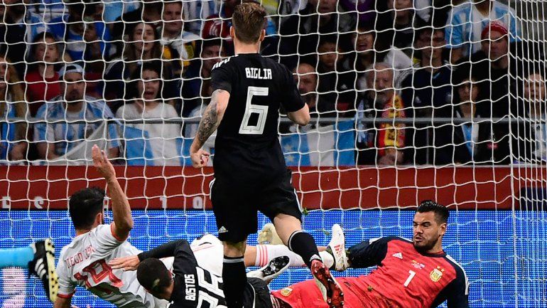 Argentina no encontró respuesta y perdió por goleada ante España