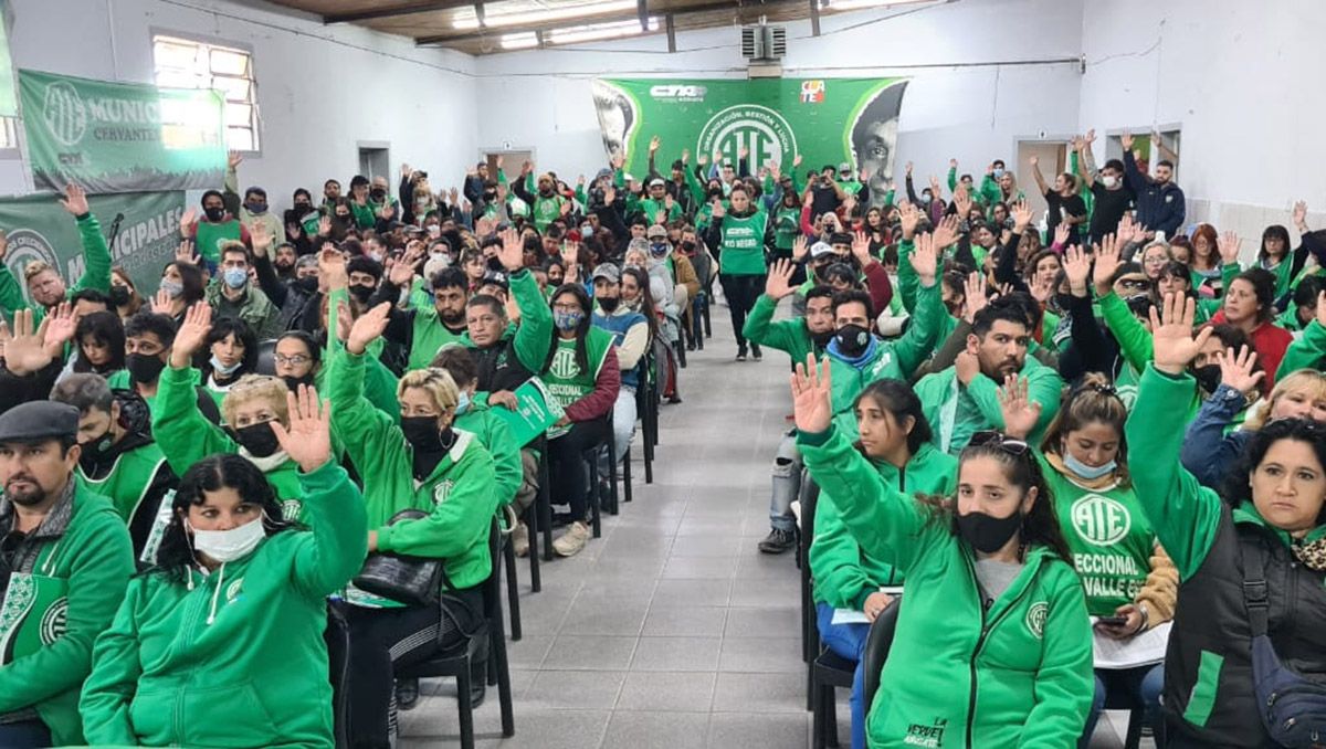 El gremio ATE aceptó la oferta salarial del gobierno rionegrino