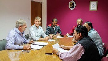 ofrecen un aumento salarial anual del 39% a municipales ofrecen un aumento salarial anual del 39% a municipales