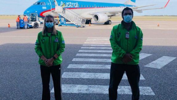 Controlan el ingreso de personas en el aeropuerto de Viedma
