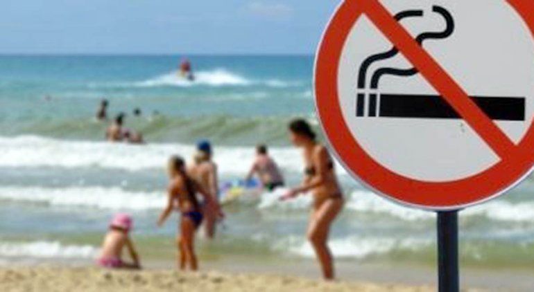 Quieren playas libres de humo y de colillas de cigarrillos