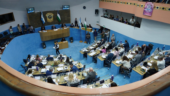 La legislatura provincial aprobó una serie de proyectos claves en la ultima sesión extraordinaria del año.