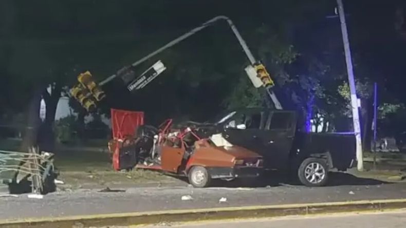 Dos los menores fueron dados de alta, y la mayor de los hermanos- de 14 años- continúa internada. | LMCipolletti.com Dos los menores fueron dados de alta, y la mayor de los hermanos- de 14 años- continúa internada.