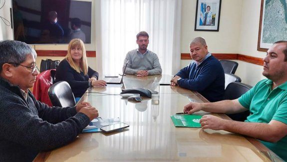 El Gobierno ofreció un 30% semestral a los estatales rionegrinos