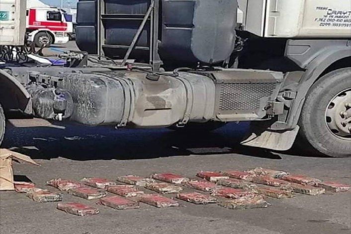 Narcos amenazaron a un periodista por publicar un secuestro de cocaína que venía al Valle