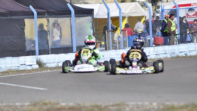 Número importante de corredores tuvo el Prokart en el sur.