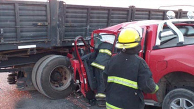 Un nene está grave tras un brutal accidente sobre la Ruta 22