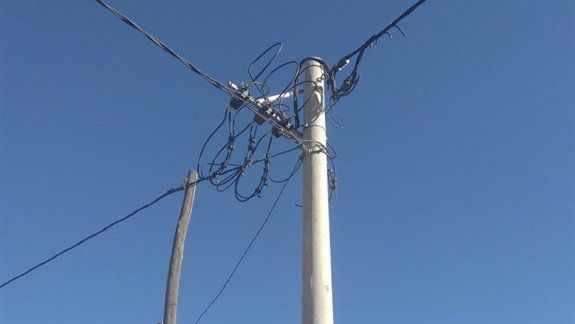 Denuncian que hay familias sin luz en Las Perlas
