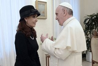 El Papa le envió un mensaje a Cristina, en el que le desea su “total restablecimiento”