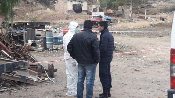 horror en cinco saltos: le dio un paro, cayo sobre un fogon y lo encontraron calcinado 