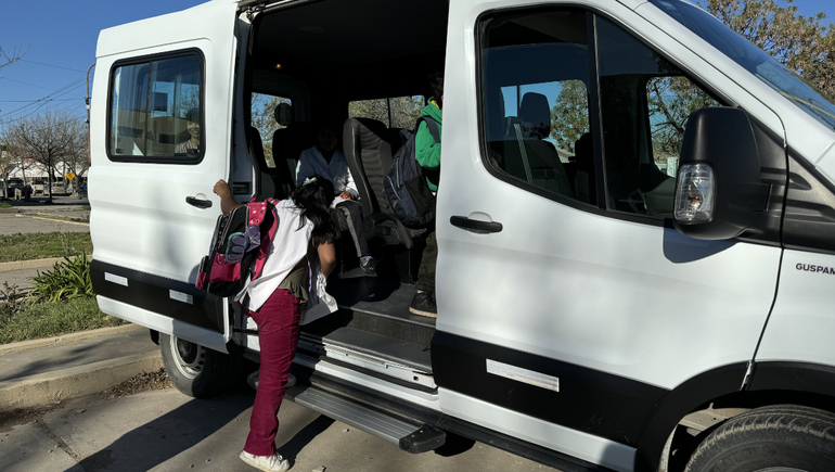 La provincia también confirmó la continuidad del transporte escolar gratuito para algunos sectores.