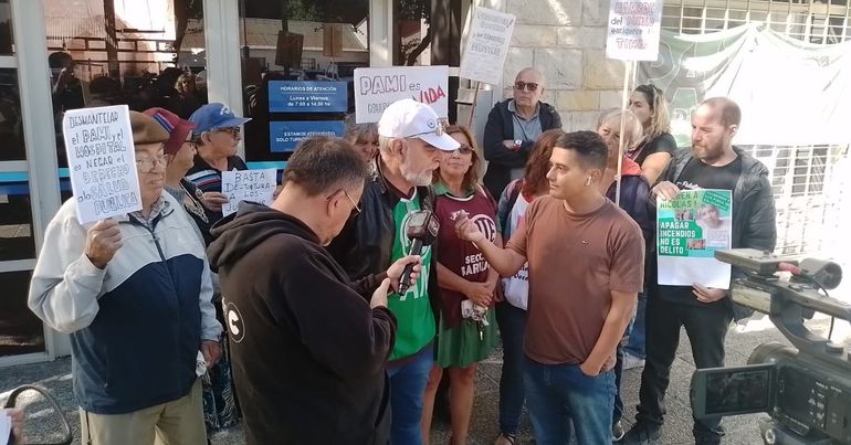 La semana pasada, se interrumpió el servicio de atención en oficinas del PAMI en Bariloche por medidas gremiales.
