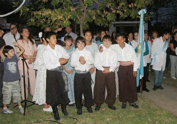 Emotivo acto por los 100 años de Ferri