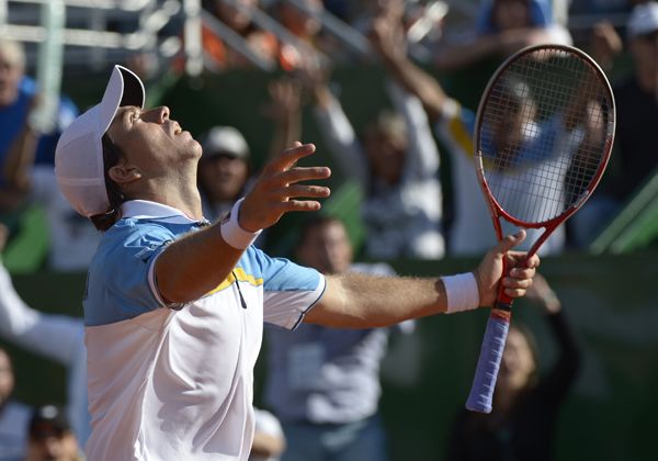 Triunfo histórico de Berlocq: Argentina semifinalista