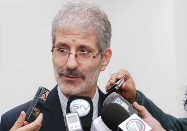 Irá a juicio por golpear y amenazar a su ex mujer