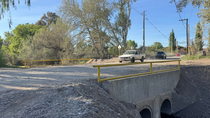 Tras meses de trabajo, el puente de Isla Jordán vuelve a estar operativo con doble mano incluida.