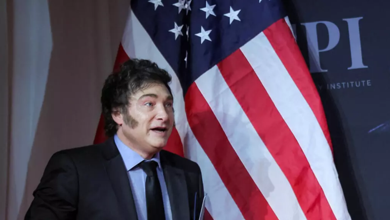 El presidente realizará su 14° viaje a Estados Unidos.