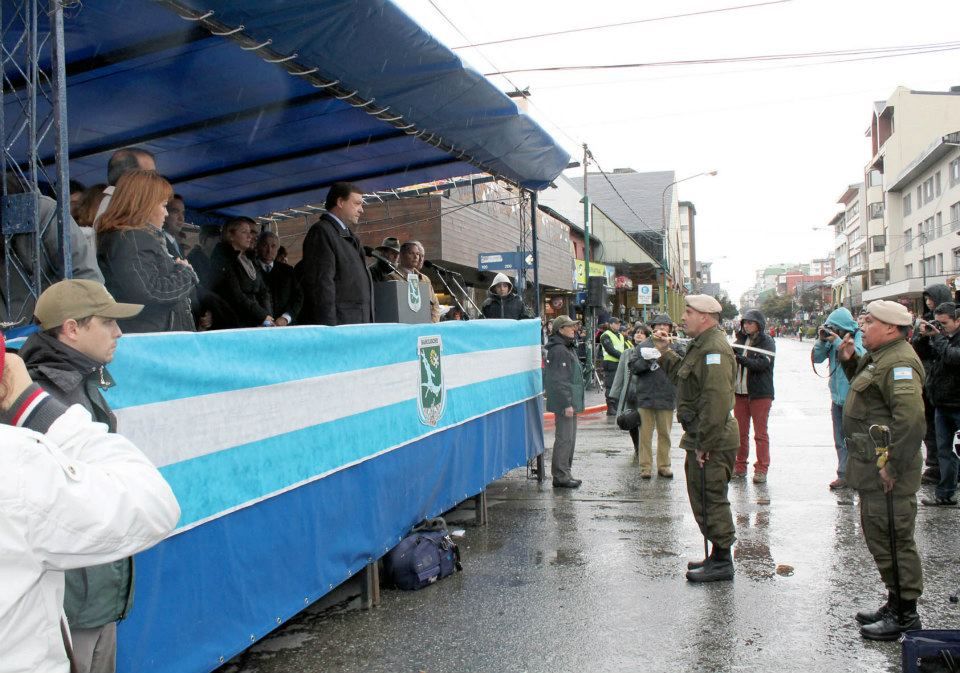 Weretilneck presidió los actos por el aniversario de Bariloche