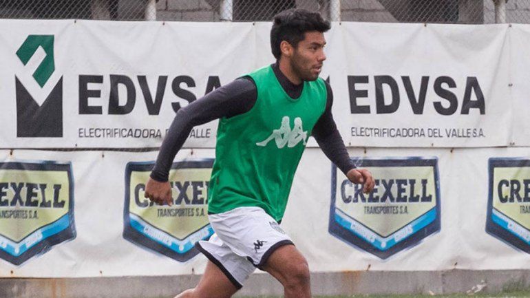 La vuelta de Lucas Mellado es cada día más lejana