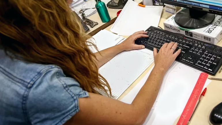 Los salarios mas altos están en los sectores de recursos humanos de las empresas.