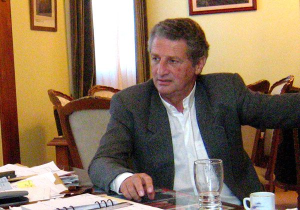 Se lo visualiza a Weretilneck como al hombre que contuvo al peronismo