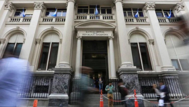 Por la fuerte inflación, vuelven a subir las tasas de los plazos fijos