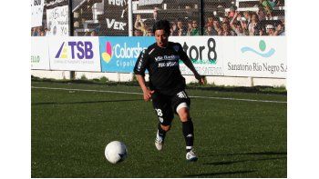 a defender la punta fuera de casa