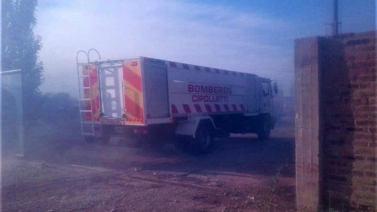 Ardió parte de una papelera en el Parque Industrial