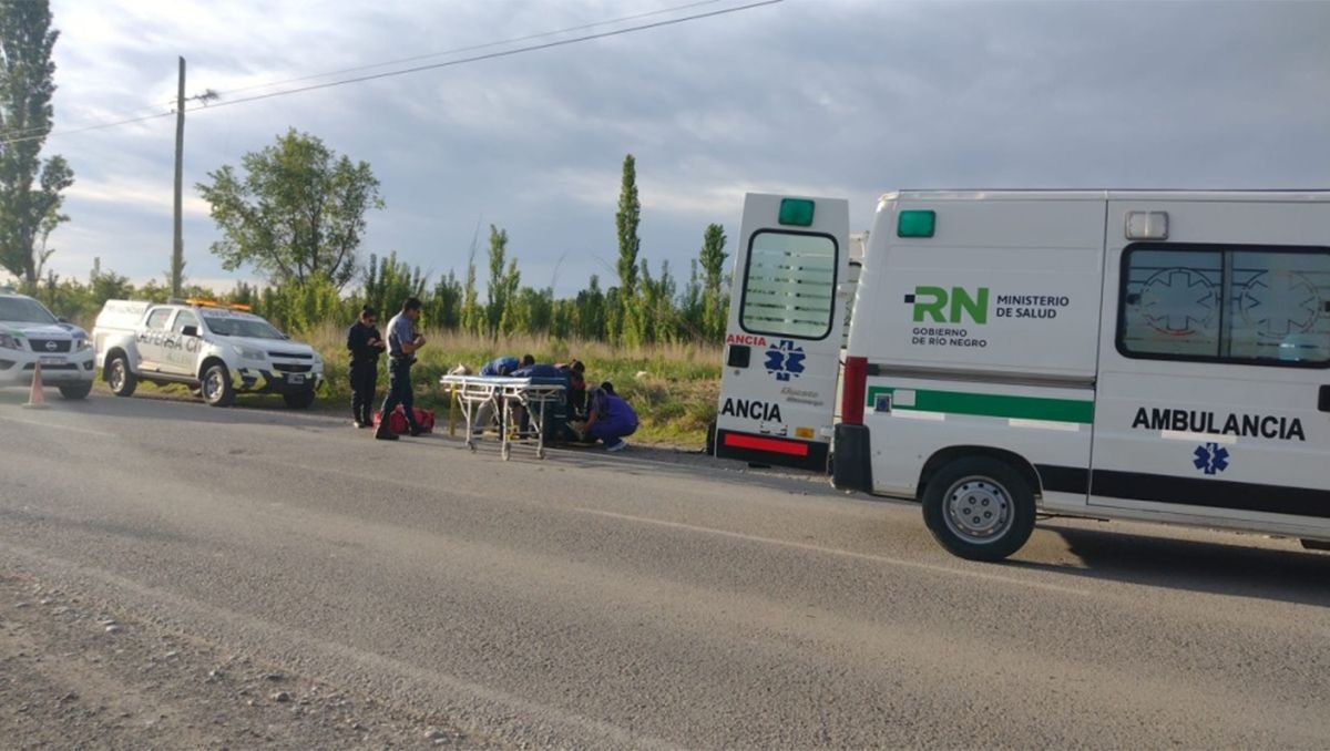 Ruta 65: se le cruzó un perro en el camino y sufrió un grave accidente
