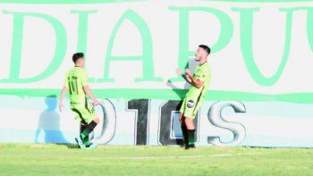 El empate de Aguirre, que se lo dedicó a Maradona, vale oro para Cipolletti en el inicio de la reválida.